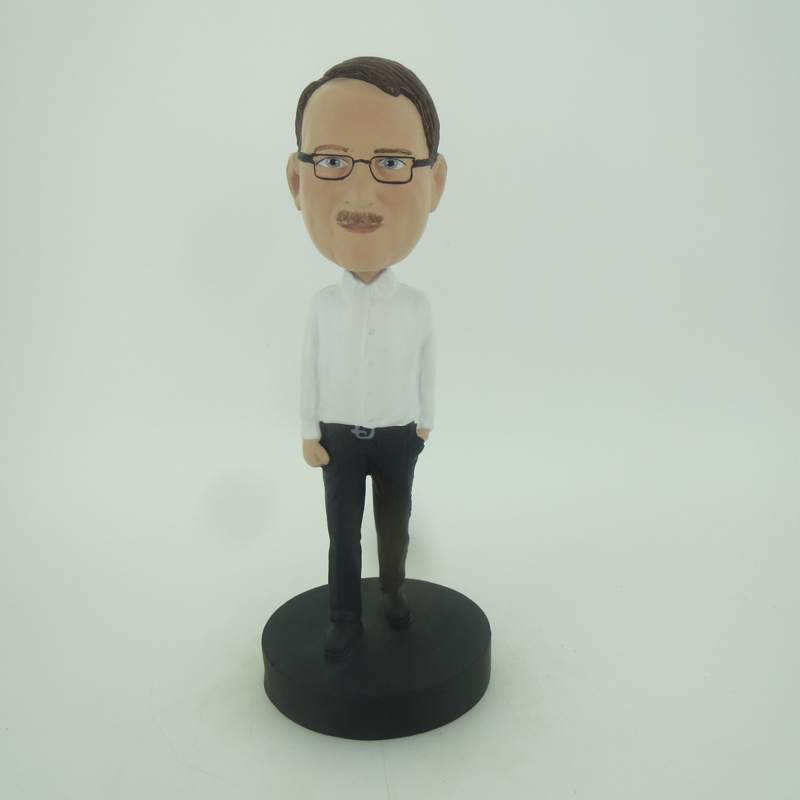 Picture of Custom Bobblehead Doll: Casual Man In White And Black