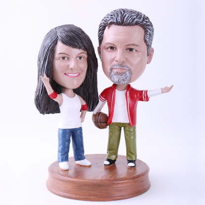 Immagine di Custom Bobblehead Doll: Couple Playing Basketball