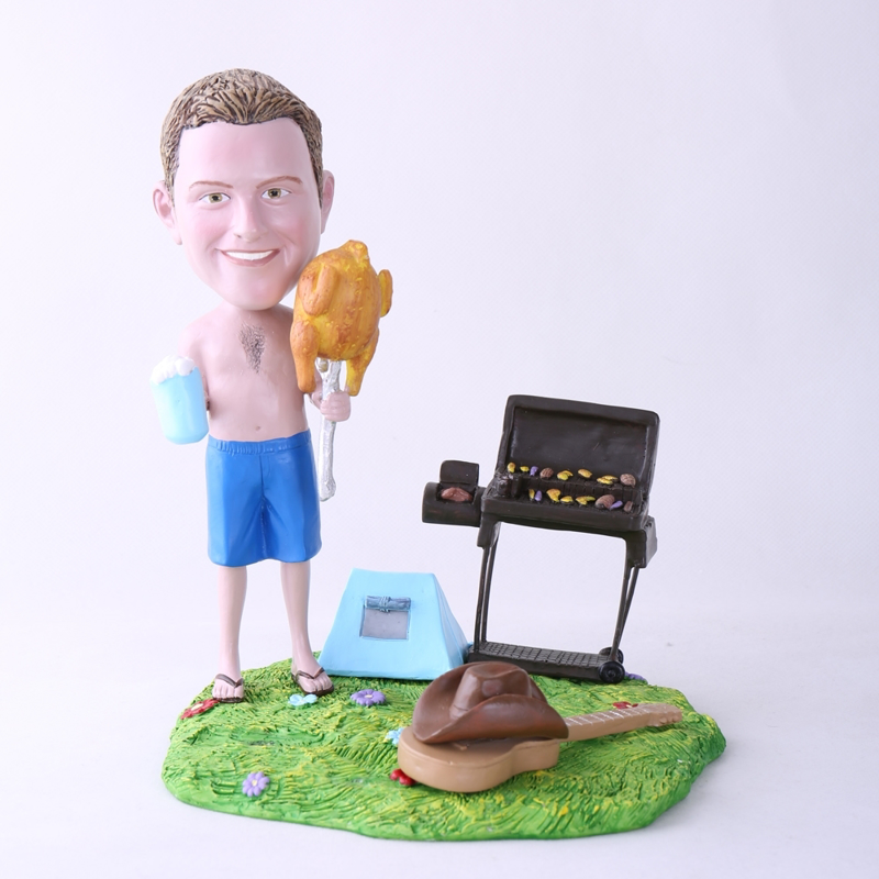 Picture of Custom Bobblehead Doll: BBQ Theme Man Holding Roast Chicken