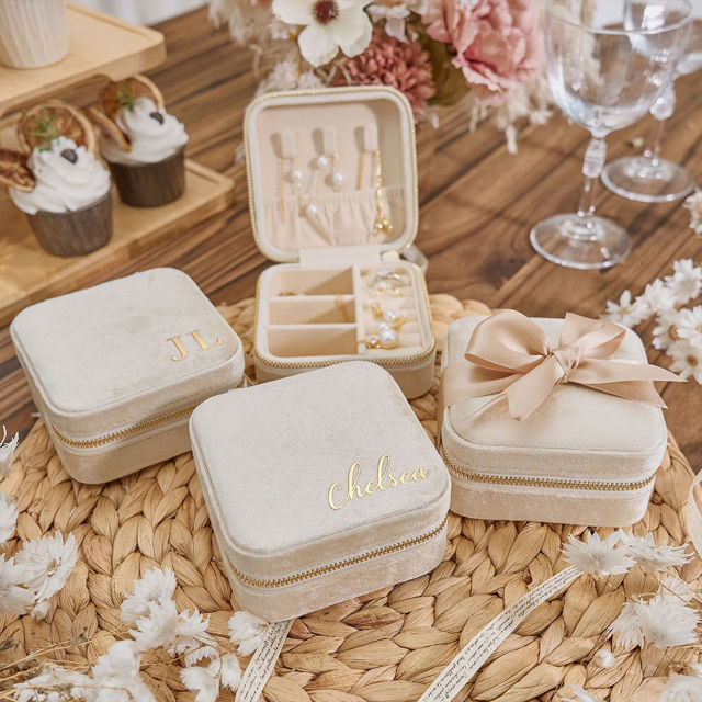 Picture of Custom Square Velvet Travel Jewelry Box - Personalized Small Travel case - Bridesmaid Gift