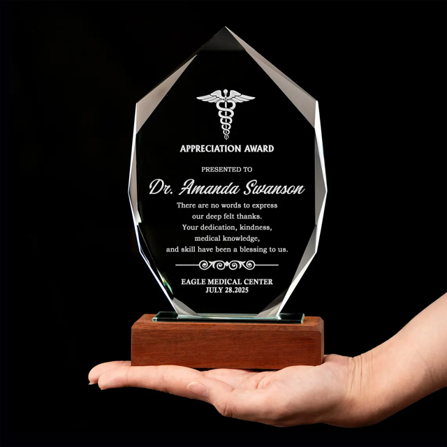 Picture of Diamond Crystal Award – Personalized Engraved Glass Plaques for Corporate Recognition, Employee Achievement & Retirement Gifts
