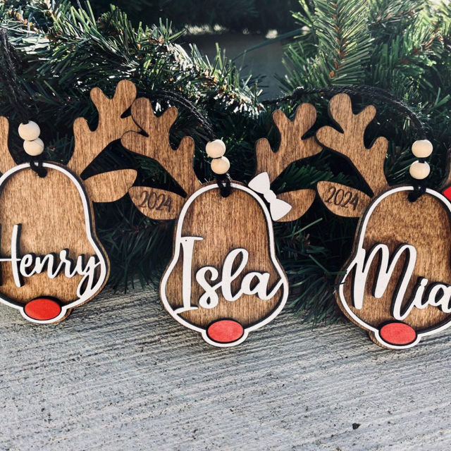 Picture of Personalized Wooden Christmas Ornament - Elk Shaped Family Christmas Ornament with Names